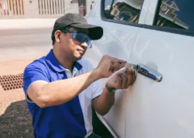 Car Locksmith in Palos Verdes Estates, CA